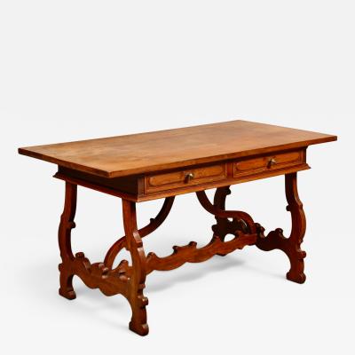 Italian Baroque Style Writing or Side Table in Walnut 20th Century