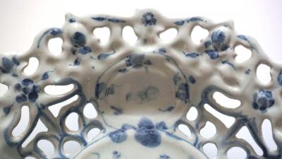 Italian Blue and White Maiolica Tazza Savona circa 1690
