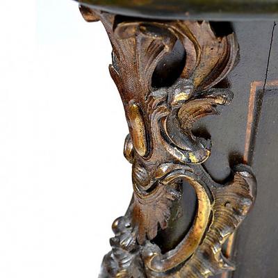 Italian Bomb Louis XV Style Gilt Bronze Mounted Japanned Vitrine