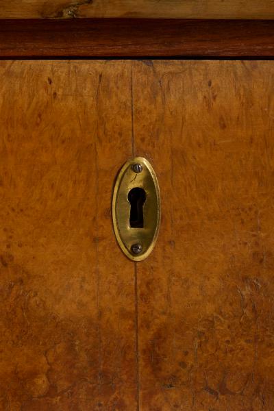 Italian Chest of Drawers