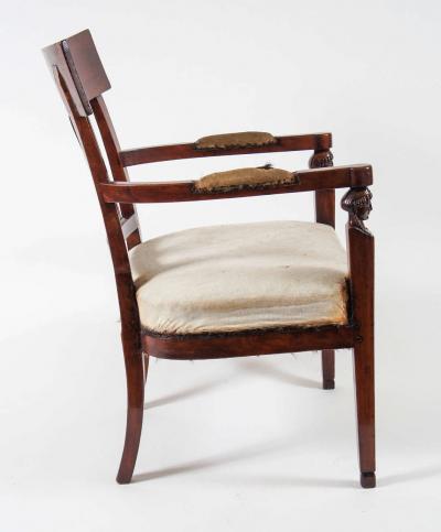 Italian Consulate Fauteuil