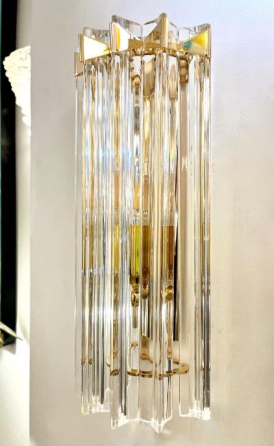 Italian Contemporary Pair of Minimalist Brass Crystal Clear Murano Glass Sconces
