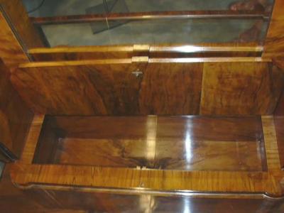 Italian Deco Gentlemans Changing Cabinet