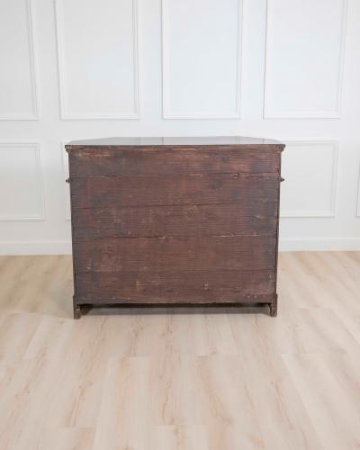 Italian Early 19th Century Chestnut Wood Sideboard