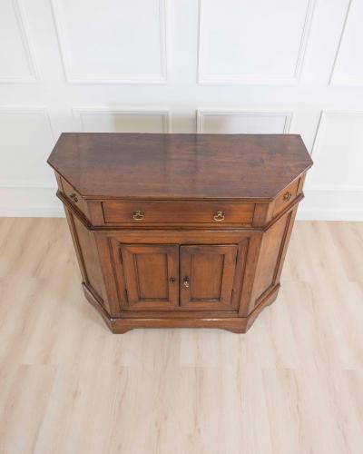 Italian Early 19th Century Chestnut Wood Sideboard