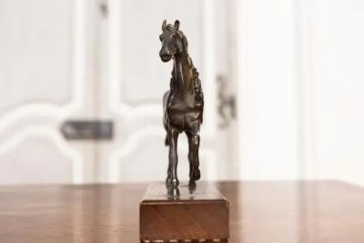Italian Early 20th Century Bronze Horse Sculpture on Rectangular Wooden Base
