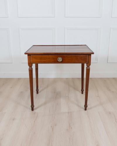 Italian Late 18th Century Neoclassical Walnut Desk with Fruitwood Marquetry