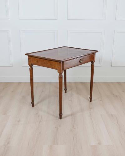 Italian Late 18th Century Neoclassical Walnut Desk with Fruitwood Marquetry
