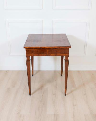 Italian Late 18th Century Tuscan Walnut Inlaid Table