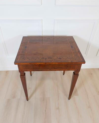 Italian Late 18th Century Tuscan Walnut Inlaid Table