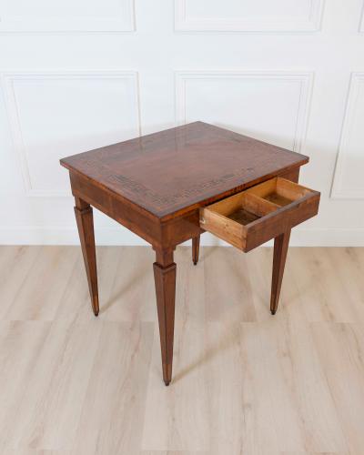Italian Late 18th Century Tuscan Walnut Inlaid Table