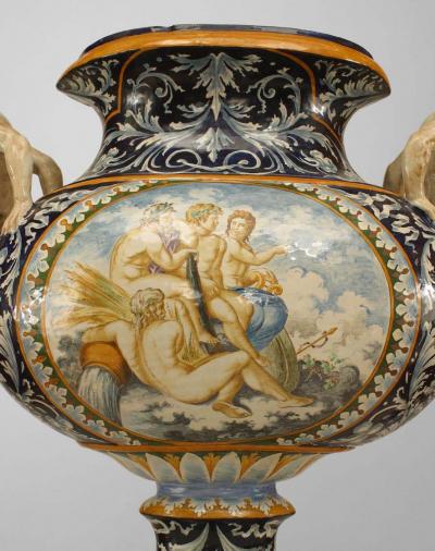 Italian Majolica large oval shaped centerpiece