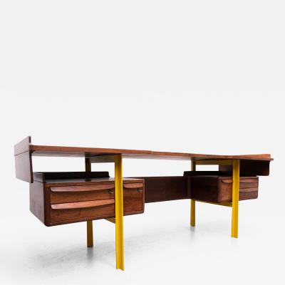 Italian Mid Century Modern Desk in Walnut