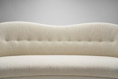 Italian Mid Century Modern Sofa with Stained Wood Legs Italy ca 1950s