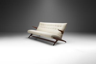 Italian Mid Century Sofa with Sculptrual Legs Italy 1950s