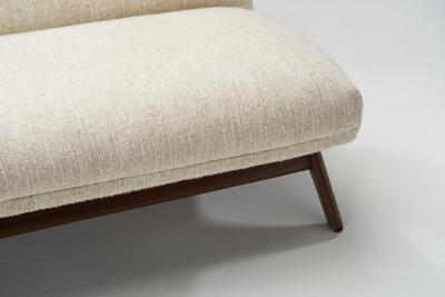 Italian Mid Century Sofa with Sculptrual Legs Italy 1950s