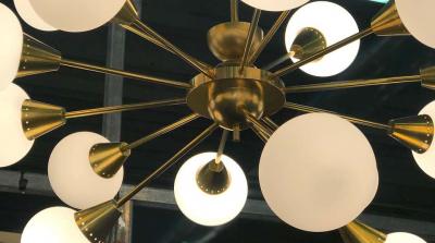 Italian Midcentury Brass and Opaline Murano Glass Large Sputnik Chandelier