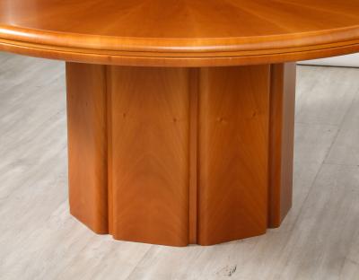 Italian Modernist Maple Wood Center Dining Table circa 1970