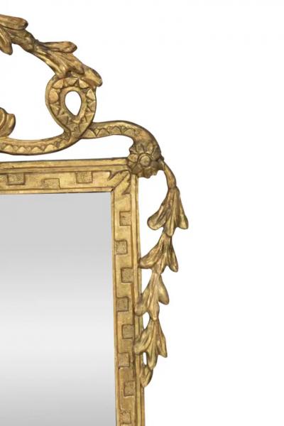 Italian Neoclassic Giltwood Mirror