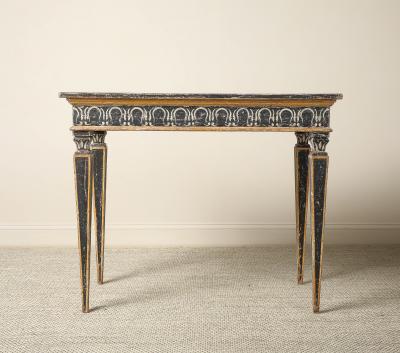 Italian Neoclassic Period Painted Wood Console Table circa 1800