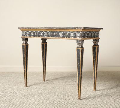 Italian Neoclassic Period Painted Wood Console Table circa 1800