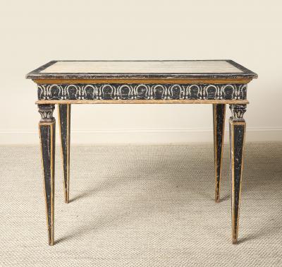 Italian Neoclassic Period Painted Wood Console Table circa 1800