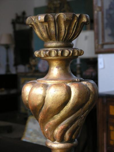 Italian Neoclassical Giltwood Urn