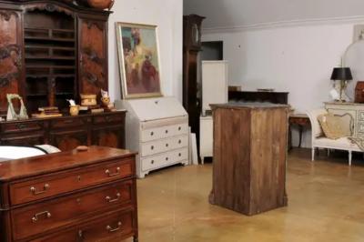 Italian Neoclassical Style 19th Century Marbleized Corner Cabinet with One Door