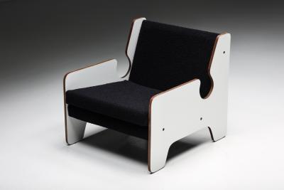 Italian Post Modern Black White One Seater Sofa 1970s