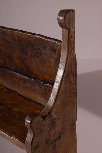 Italian Primitive Plank End Bench in Elm 17th Century