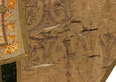 Italian Renaissance Style Beige and Green Shield