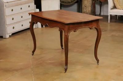 Italian Rococo Early 19th Century Oak Table with Carved Apron and Cabriole Legs