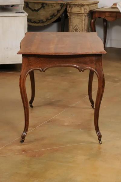 Italian Rococo Early 19th Century Oak Table with Carved Apron and Cabriole Legs