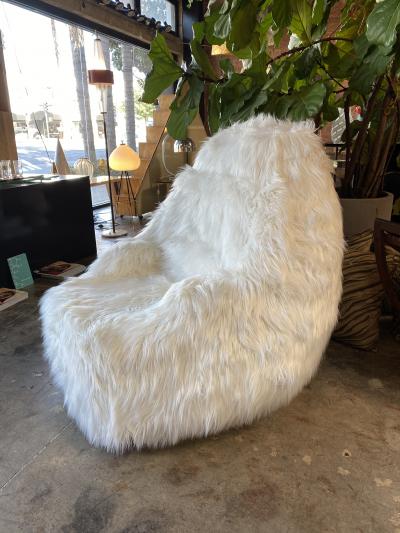 Italian Swivel Armchair of the 70s Neanderthal style