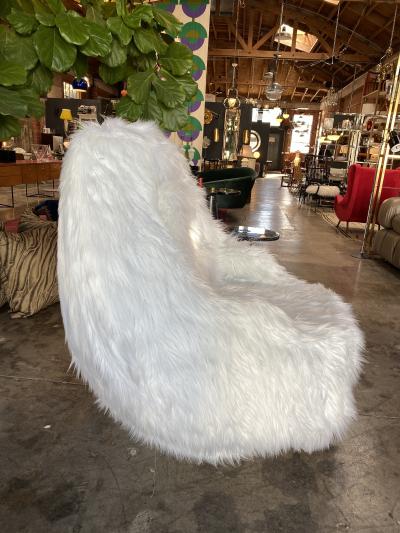 Italian Swivel Armchair of the 70s Neanderthal style