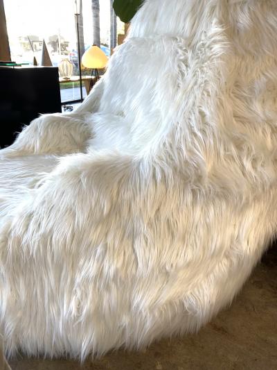 Italian Swivel Armchair of the 70s Neanderthal style