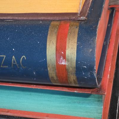 Italian Trompe lOeil Tole Painted Liddedv End Table 1940 50s