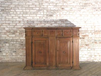 Italian Tuscan Baroque 17th Century Walnut Credenza