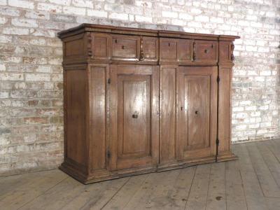 Italian Tuscan Baroque 17th Century Walnut Credenza