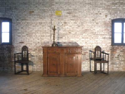 Italian Tuscan Baroque 17th Century Walnut Credenza