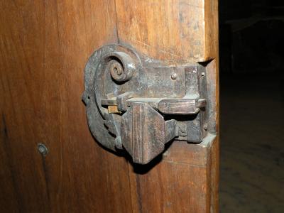 Italian Tuscan Baroque 17th Century Walnut Credenza