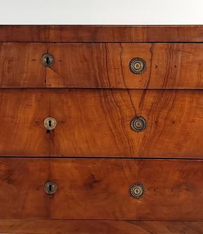 Italian Walnut Neoclassical Commode columns with tall legs 1810