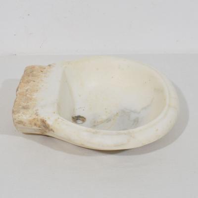 Italian White Marble 18th Century Water Basin or Sink