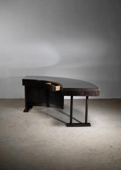 Italian curved desk