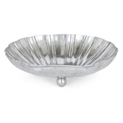 Italian scallop shell shaped pewter fruit bowl