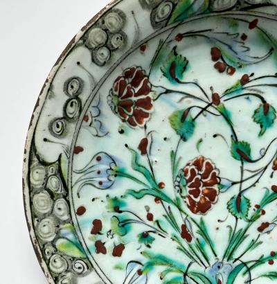 Iznik Shallow Bowl or Charger Ottoman Turkey circa 1620