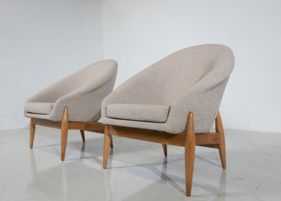 J lia Gaubek Pair of Mid Century Modern Beige Fabric Armchairs by Julia Gaubek Hungary 1950