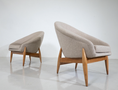 J lia Gaubek Pair of Mid Century Modern Beige Fabric Armchairs by Julia Gaubek Hungary 1950