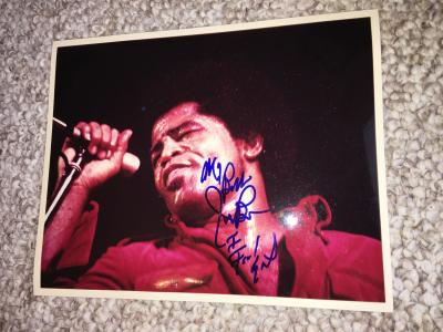 JAMES BROWN AUTOGRAPHED PHOTOGRAPH