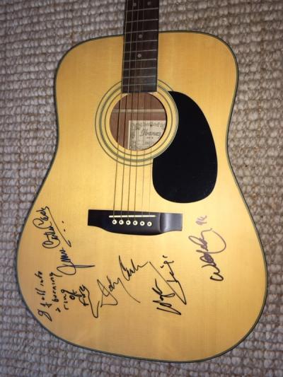 JOHHNY CASH AND JUNE CARTER CASH AUTOGRAPHED GUITAR